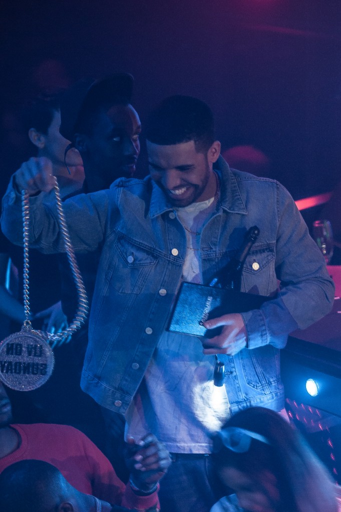 Drake celebrates Superbowl champs Seahawks at Marquee New York Gossip