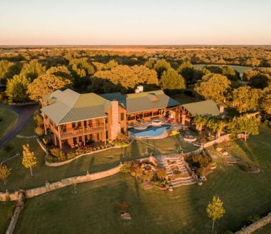 terry bradshaw oklahoma ranch,toptenrealestatedeals.com,new york gossip gal